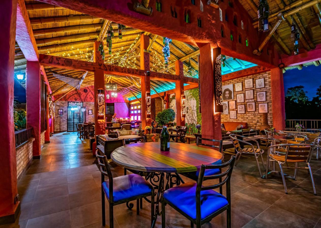 Hotel Campestre Solar De La Luna Albania  Exterior photo