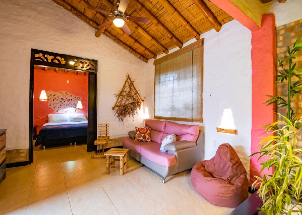 Hotel Campestre Solar De La Luna Albania  Exterior photo